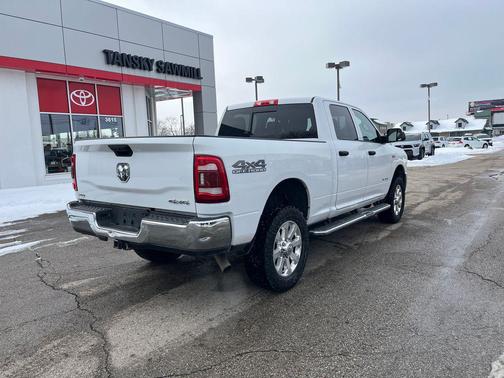 2021 RAM 2500 Tradesman Crew Cab 4x4 6'4' Box
