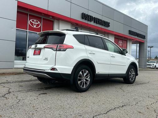 2018 Toyota RAV4 Hybrid XLE