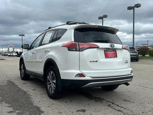 2018 Toyota RAV4 Hybrid XLE