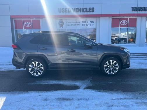 2021 Toyota RAV4 XLE Premium