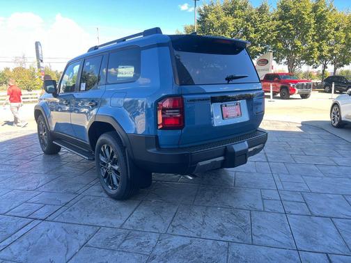 2025 Toyota Land Cruiser Base