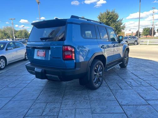 2025 Toyota Land Cruiser Base