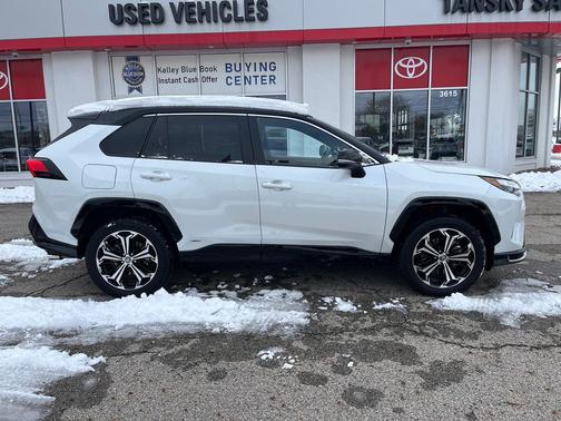 2025 Toyota RAV4 Hybrid SE