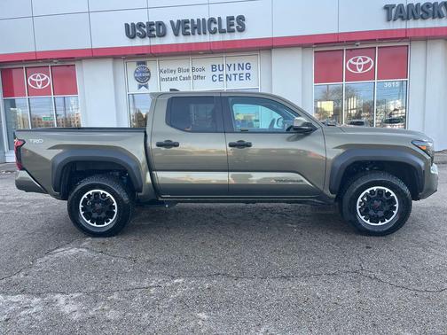2024 Toyota Tacoma SR5