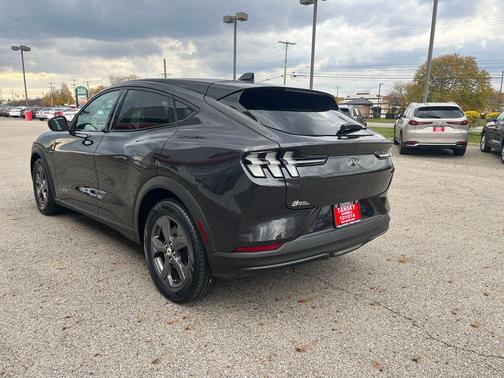 2022 Ford Mustang Mach-E Select
