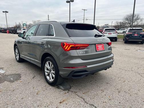 2024 Audi Q3 Premium 45 TFSI S line quattro Tiptronic