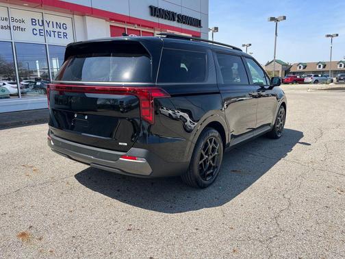 Aurora Black Pearl 2025 Kia Carnival Hybrid SX