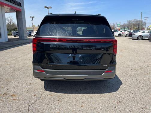 Aurora Black Pearl 2025 Kia Carnival Hybrid SX