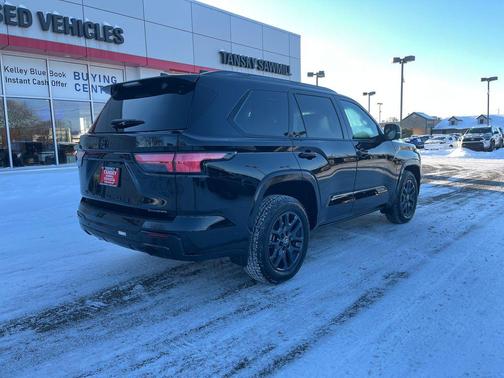 2025 Toyota Sequoia Platinum