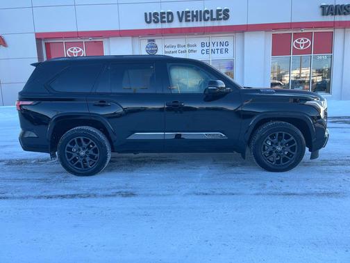 2025 Toyota Sequoia Platinum