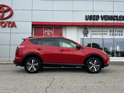 Barcelona Red Metallic 2017 Toyota RAV4 XLE