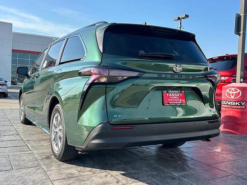 Cypress 2026 Toyota Sienna XLE