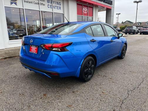 2024 Nissan Versa 1.6 S