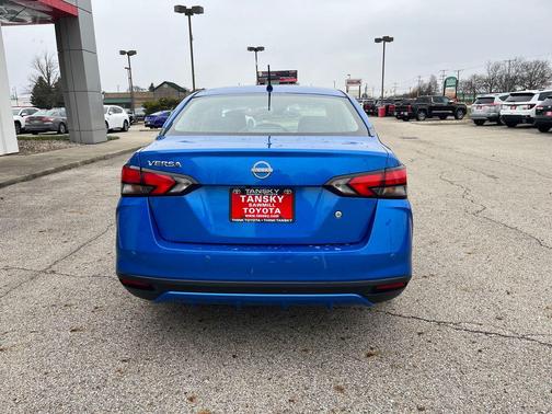 2024 Nissan Versa 1.6 S