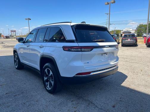 2024 Jeep Grand Cherokee 4xe Base
