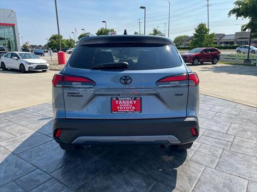 2025 Toyota Corolla Cross XLE