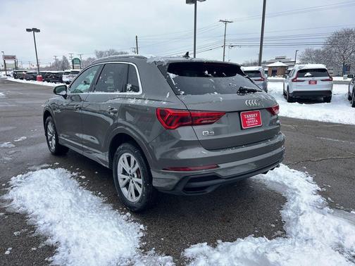 2023 Audi Q3 Premium 45 TFSI S line quattro Tiptronic