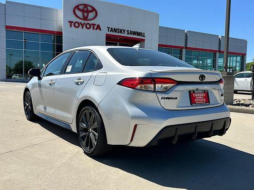 Classic Silver Metallic 2026 Toyota Corolla SE