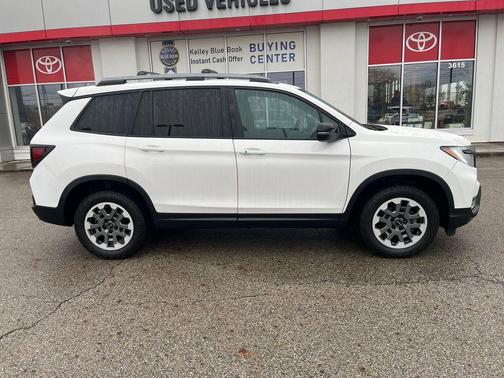 2024 Honda Passport AWD TrailSport