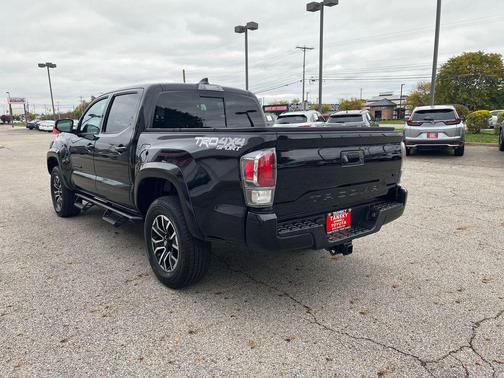 2022 Toyota Tacoma TRD Sport