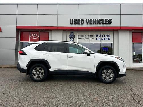 White 2022 Toyota RAV4 XLE