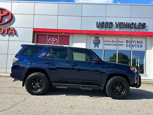 Nautical Blue Metallic 2018 Toyota 4Runner SR5 Premium