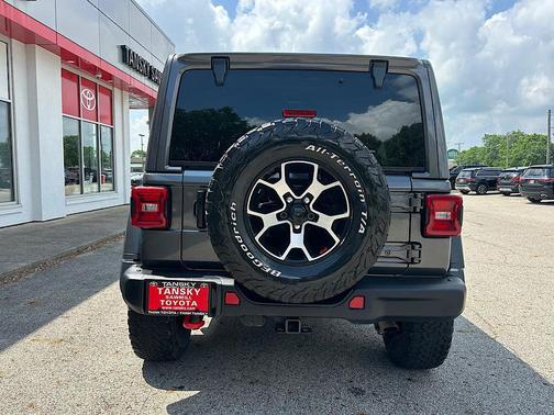 Granite Crystal Metallic Clearcoat 2022 Jeep Wrangler Unlimited Rubicon