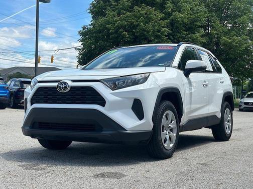 Super White 2019 Toyota RAV4 LE