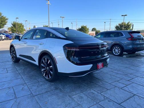 2026 Toyota Crown Platinum