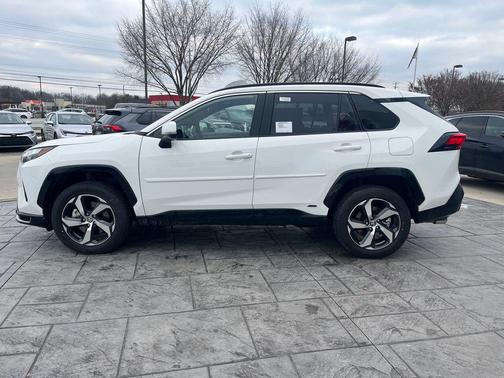 2025 Toyota RAV4 Hybrid SE