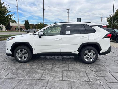 2025 Toyota RAV4 Hybrid LE