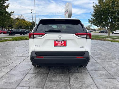 2025 Toyota RAV4 Hybrid LE