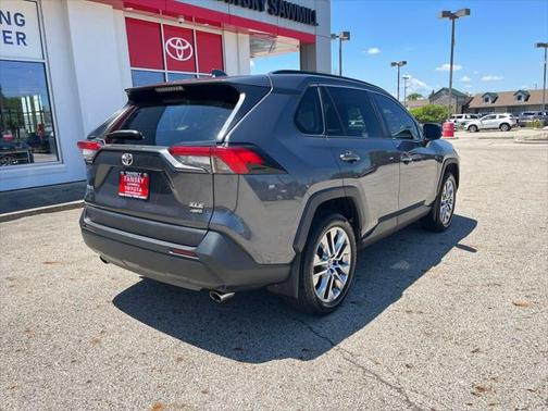 2020 Toyota RAV4 XLE Premium