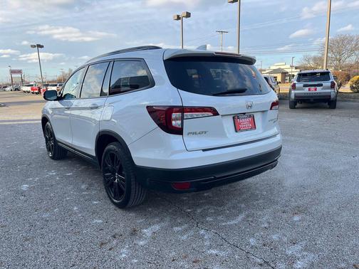 2021 Honda Pilot AWD Black Edition
