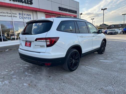 2021 Honda Pilot AWD Black Edition