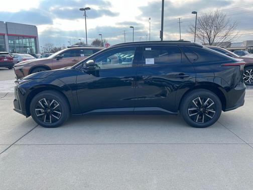 2026 Toyota bZ XLE Plus