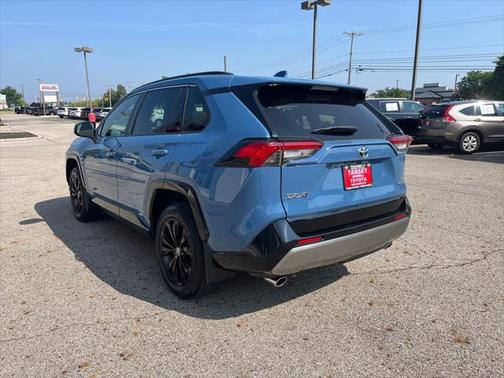 2024 Toyota RAV4 Hybrid SE