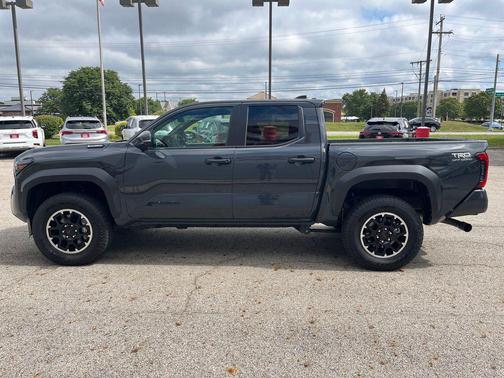 2024 Toyota Tacoma TRD Off Road