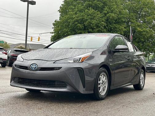 Magnetic Gray Metallic 2022 Toyota Prius LE