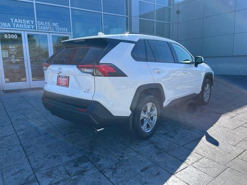 2025 Toyota RAV4 Hybrid LE
