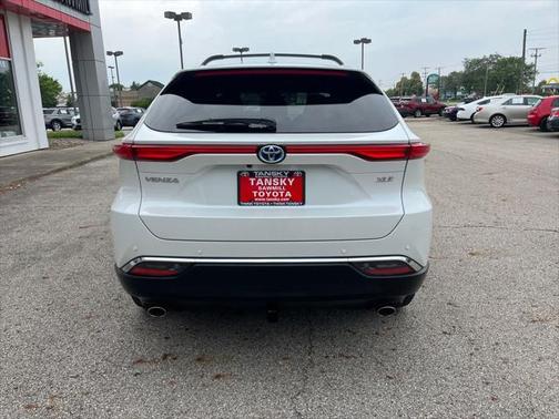 2024 Toyota Venza XLE