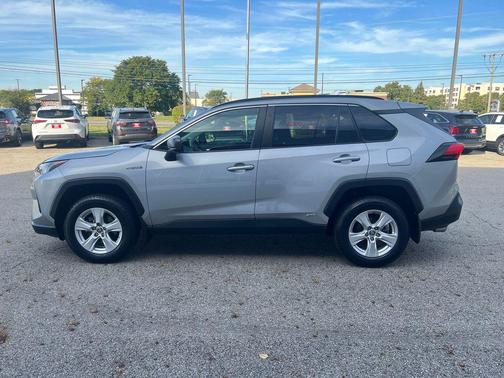2021 Toyota RAV4 Hybrid LE