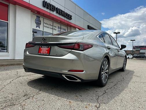 Silver 2019 Lexus ES 350 Base