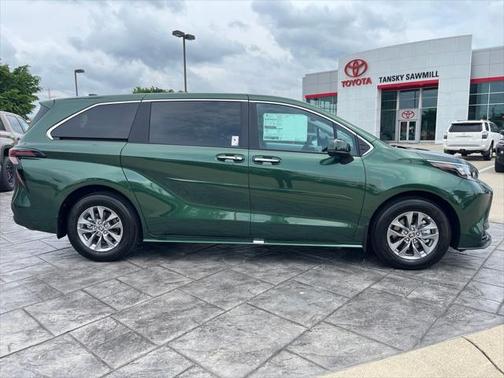 2025 Toyota Sienna XLE 7 Passenger