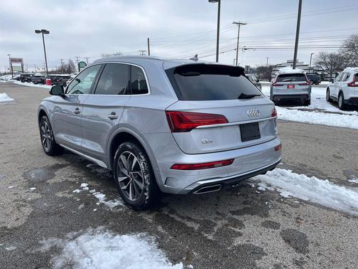 2023 Audi Q5 45 S line Prestige