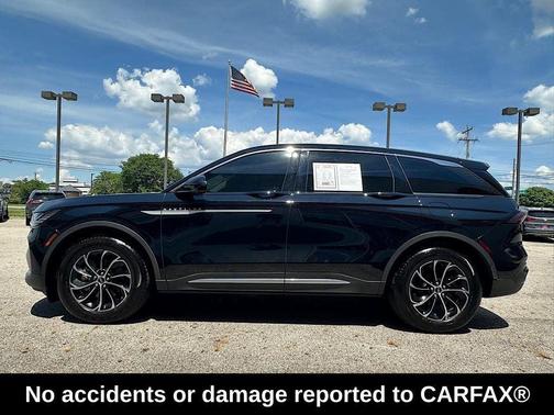 Infinite Black Metallic Clearcoat 2025 Lincoln Nautilus Premiere