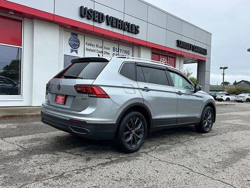 Pyrite Silver Metallic 2022 Volkswagen Tiguan 2.0T SE 4MOTION