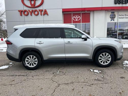 2025 Toyota Grand Highlander XLE