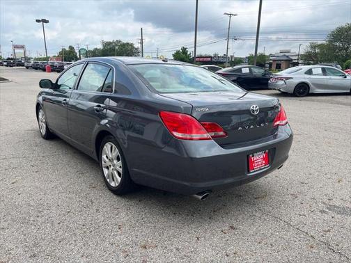 2010 Toyota Avalon XLS
