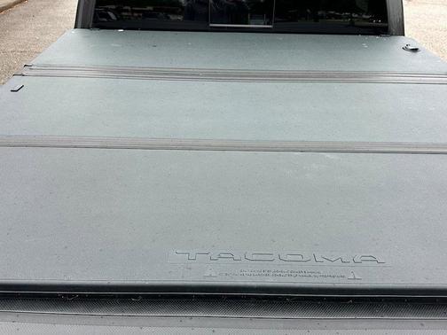 Cement 2019 Toyota Tacoma TRD Off Road